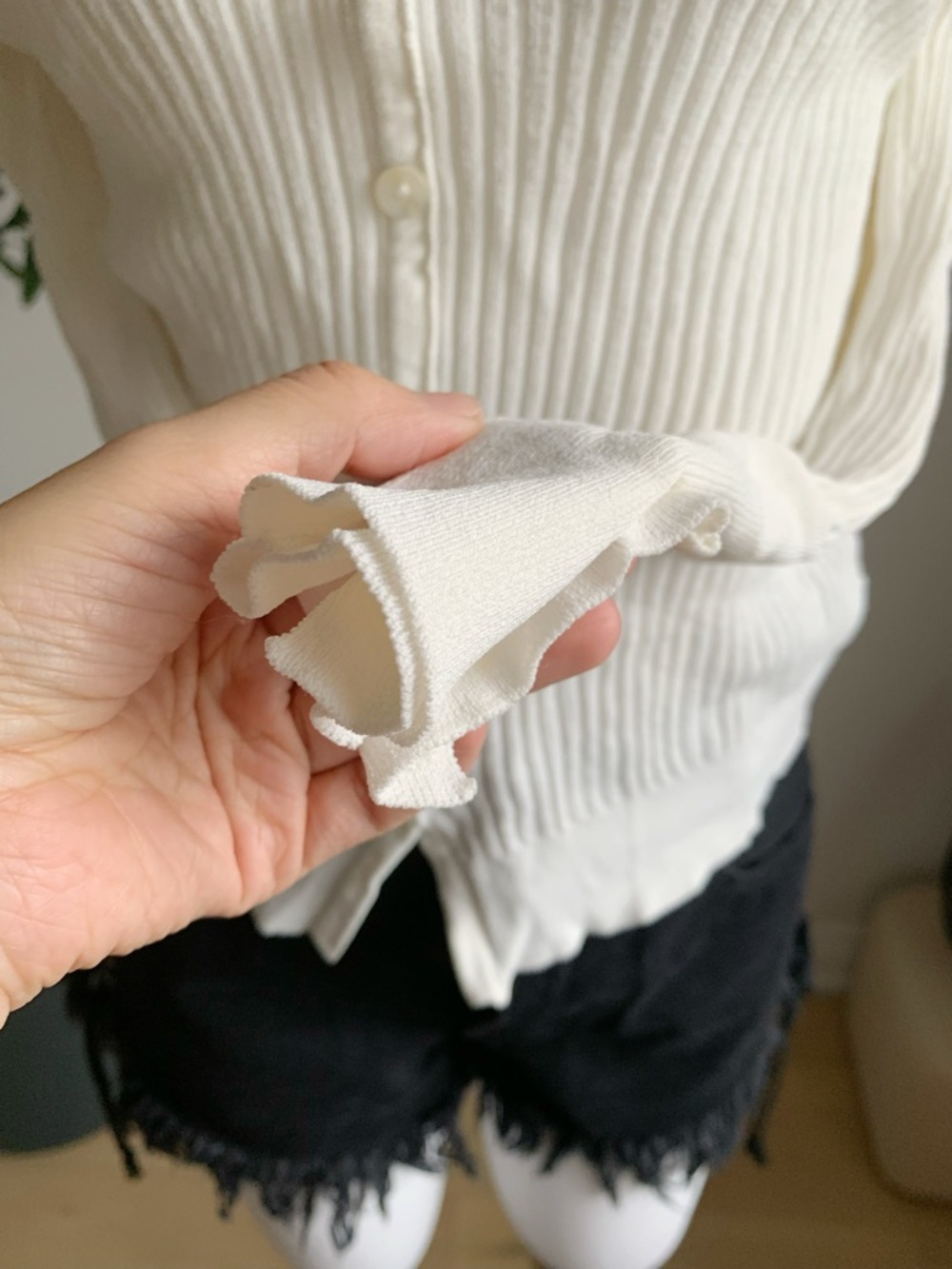 White Off Shoulder Knit Cardigan Top Spaghetti Strap Ribbed XS - Picture 5 of 6